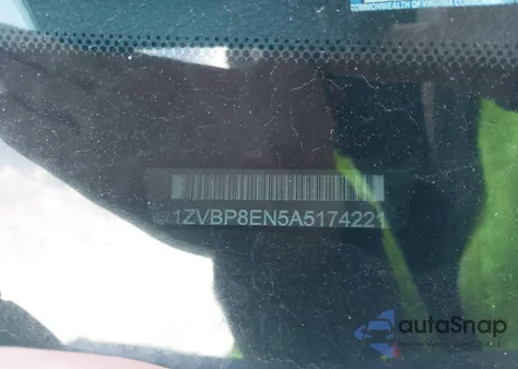 2010 Ford Mustang V6/V6 Premium z USA, uszkodzony, nr VIN 1ZVBP8EN5A5174221